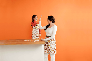 mom and me thanksgiving apron set