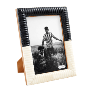 large ribbed bone frame 5x7