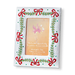4 x 6 bow garland embroidered photo frame